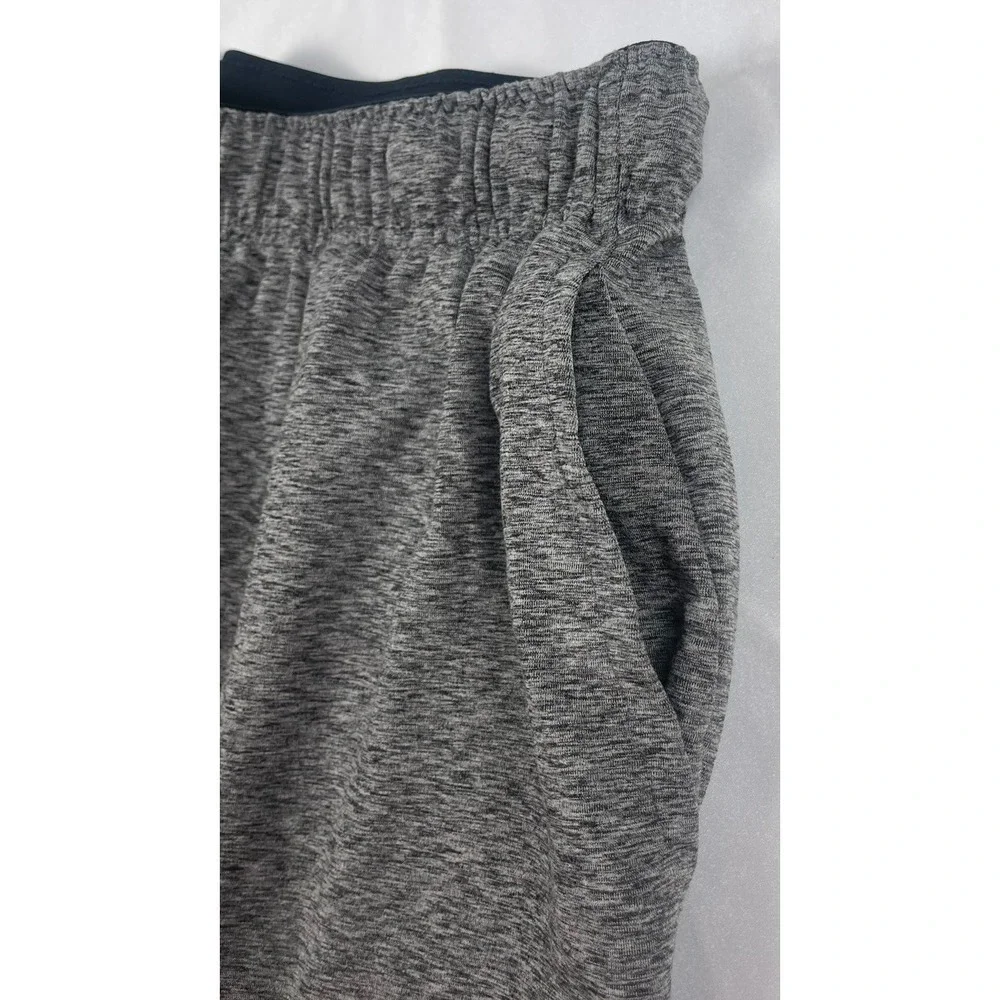 NIKE YOGA MENS SHORTS. VINTAGE GREY XL DB4199-010